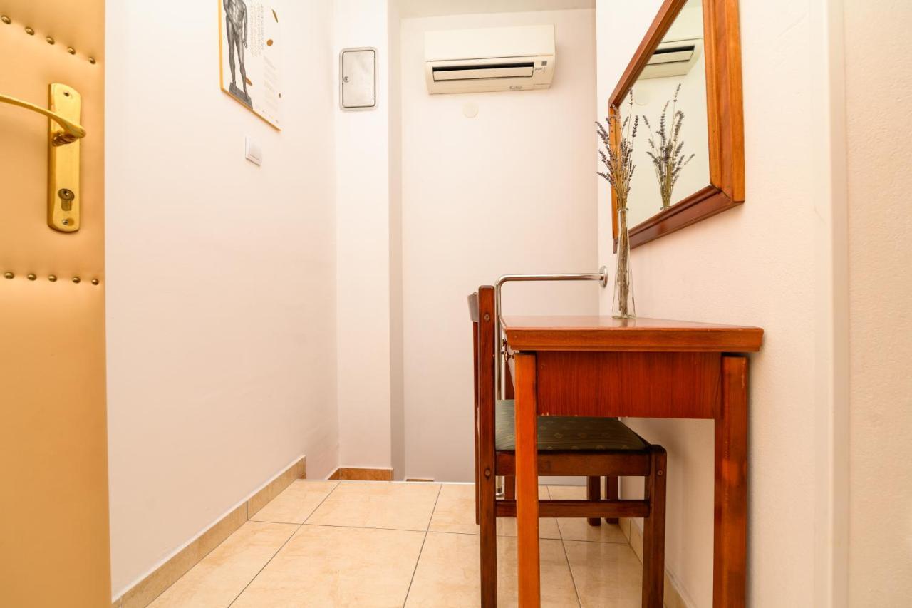 Apartmani Loreta Мали-Лошинь Экстерьер фото