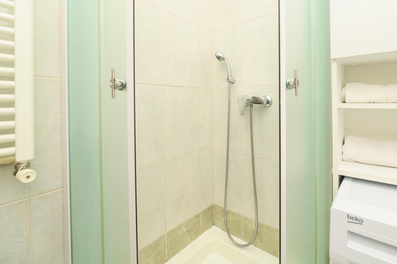 Apartmani Loreta Мали-Лошинь Экстерьер фото